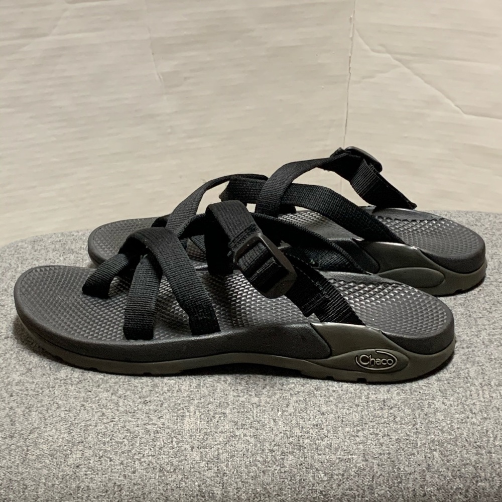 Chaco Black Slip On Thong Toe Sandal 10